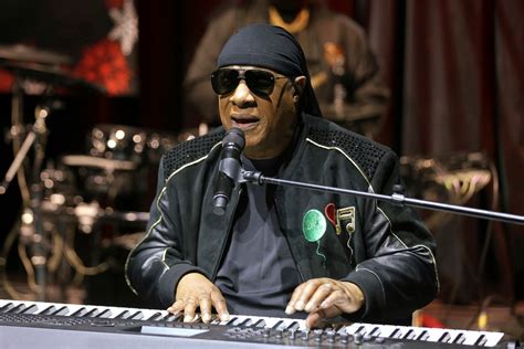 Stevie wonder — superstition 04:27. Motown legend Stevie Wonder tells concert crowd he needs a new kidney - mlive.com