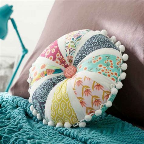 Pillow will require a 16 pillow form insert. Petal Pom-Pom Pillow Pattern Download | Pillow pattern ...