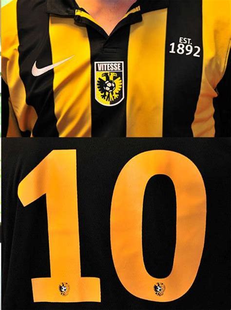 Stichting betaald voetbal vitesse, ou apenas vitesse, foi fundado em 14 de maio de 1892 na cidade de arnhem, nos países baixos. New Vitesse Kit 13-14- Nike Vitesse Arnhem Home Jersey ...