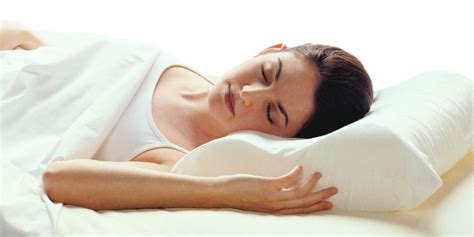 I cuscini tradizionali sono stati per tanti anni al primo posto nelle vendite, ma ormai hanno fatto il loro tempo. Come combattere i dolori al collo con i cuscini per la ...