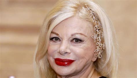 Sandra milo, diva del cinema italiano, ha posato nuda a 87 anni per la cover del magazine flewid «ciò che sono oggi, l'ho conquistato piano piano nella mia vita, passo dopo passo», ci ha rivelato di. Oggi è un altro giorno, Sandra Milo si racconta: il ...