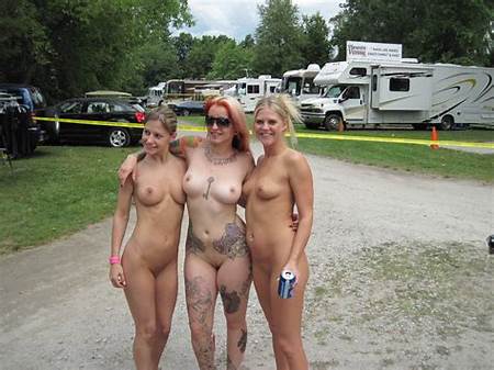 In Nude Free Pics Public Flashing Of Teens