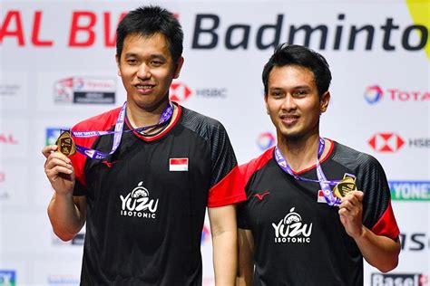 Istri hendra coba menambah ukuran ketipisan di alat cukur, tapi yang terjadi rambutnya jadi pitak sebelah. Sports - Hendra Setiawan dan Mohammad Ahsan Juarai BWF ...