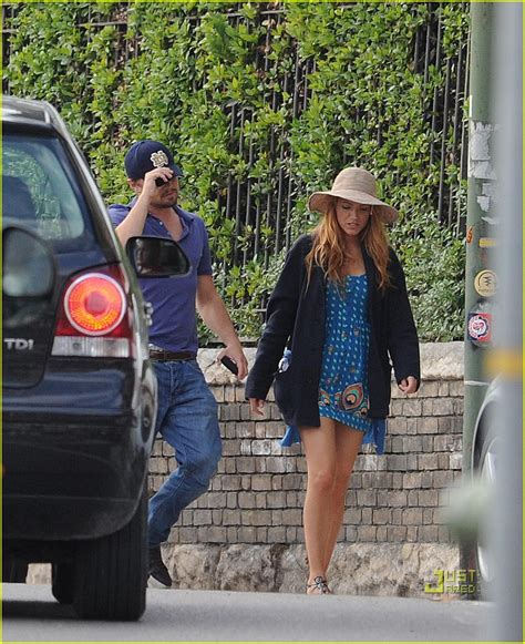 She followed her parents' and siblings' steps. Blake Lively & Leonardo DiCaprio: Verona Sightseeing ...