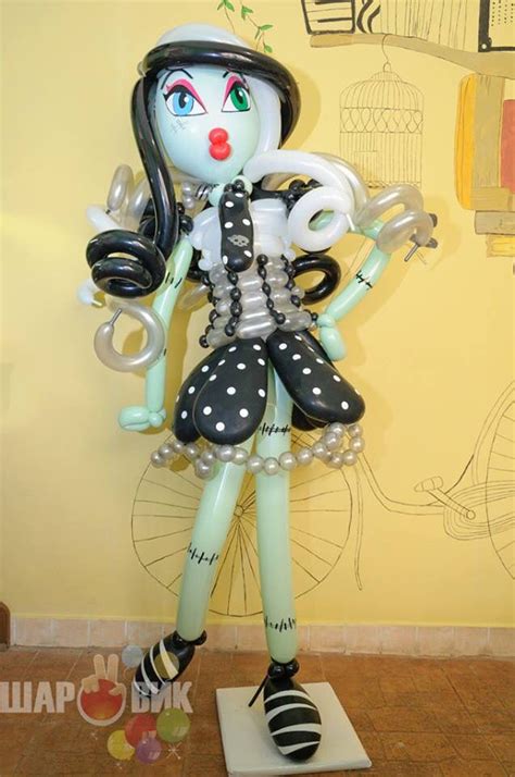 Monster high bedroom decoration and make creepy as possible. Pin on Meredith 2018 Birthday Party Ideas