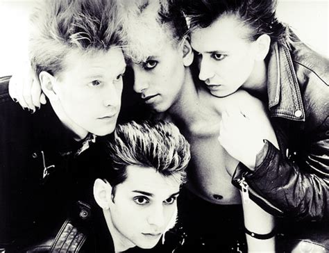 Depeche mode shake the disease. Depeche Mode's single 'Shake The Disease |... - @depechemodeNL