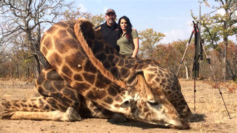 How do we know they're the hottest? Idaho huntress Sabrina Corgatelli talks about dead giraffe ...