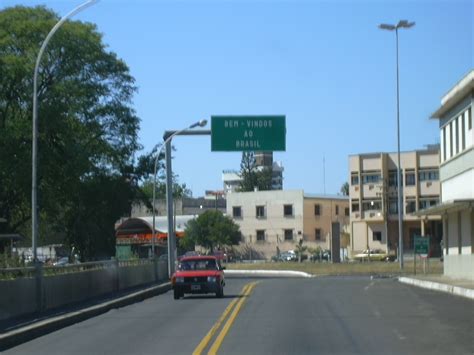 Uruguaiana — uruguaiạna, hafenstadt am uruguay im bundesstaat rio grande do sul, brasilien, gegenüber der argentinischen stadt paso de los libres, 79 100 einwohner; Uruguaiana - Wikipedia