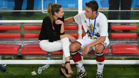 Help us build our profile of mesut özil and mandy grace capristo! Mandy Capristo Mesut Ozil - Goal.com