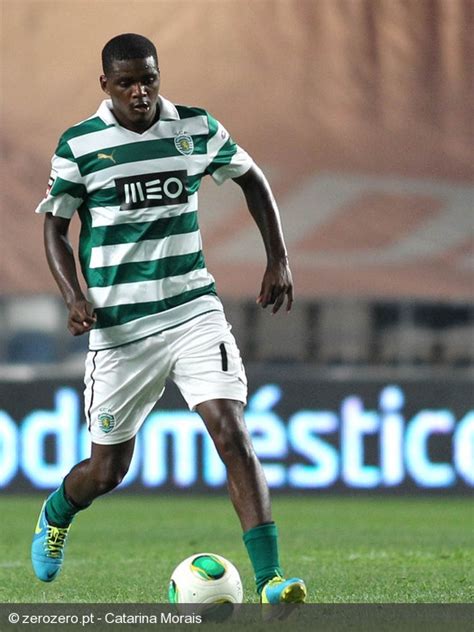 Norwich have made a move for portuguese star william carvalho. William Carvalho on Sporting Lisbon | Sport soccer, Sports ...