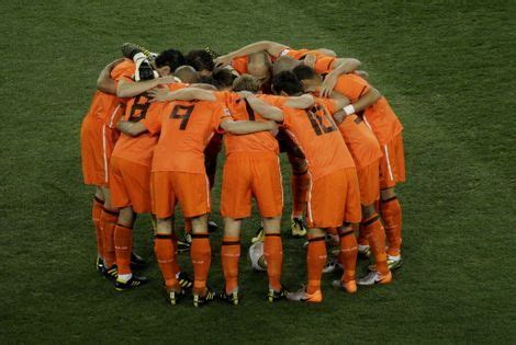 Gepubliceerd op 13 juni 2014 om 15:42. Nederlands Elftal bespreekt de overwinning | Nederland, Wk 2014, Holland