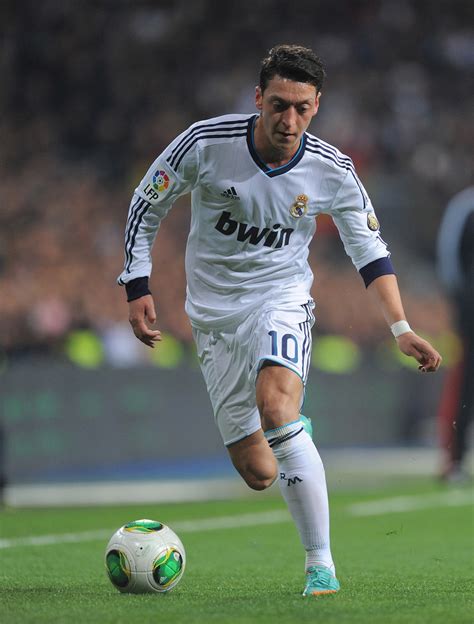 Find out everything about mesut özil. Mesut Ozil Photos Photos - Real Madrid CF v FC Barcelona ...