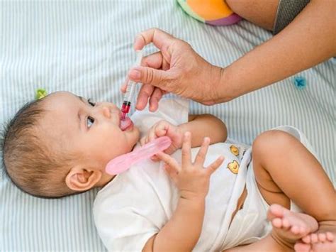 Kisah anak asik demam on off je ni. Amankah Memberikan Ibuprofen Saat Anak Demam?