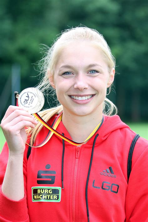 Official profile of olympic athlete gina luckenkemper (born 21 nov 1996), including games, medals, results, photos, videos and news. Für Gina Lückenkemper (19) wird ein Traum wahr ...