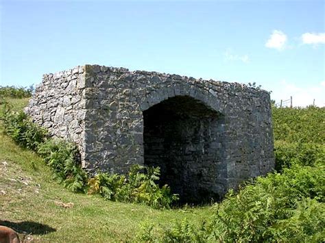 It is located at the mouth of the taunton river, just west of fall river, 47 miles (76 km) south of boston, and 12 miles (19 km) southeast of providence, rhode island. Swansea Limekilns