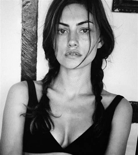 Find and save images from the phoebe j tonkin collection by romi (vanderwoodsxn) on we heart it, your everyday app to get lost in what you love. Pin on Model crush