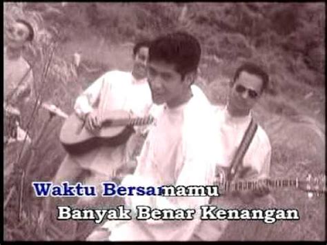 Ramalan ku benar belaka gitar karok. Umbrella - Ramalanku Benar Belaka - YouTube