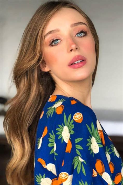 Yeraltı dünyasının en güçlü isimleri bir yaz tatiline çıkmaya karar verirler. Aos 18 anos, Duda Reis diz que assuntos como sexo e ...