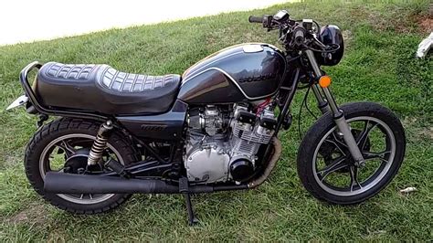 Because that company's 1982 gs750ez is essentially the same motorcycle as the. 1982 Suzuki GS750 TZ Streetfighter TrailTech Vapor - YouTube