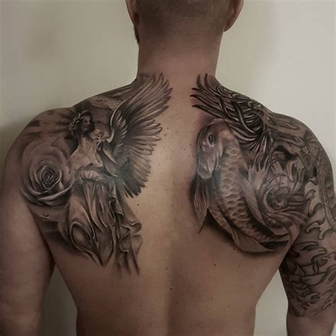 Một hình xăm độc đáo, cá tính ở tay hứa hẹn sẽ đem lại dấu ấn riêng hoàn toàn khác biệt với người khác đấy! Những hình xăm kín lưng đẹp nhất cho nam - Back Tattoo For ...