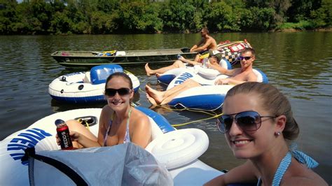 I was at redneck yacht club and completely trashed friday night and not so bad last night :p. The Thrifty Gypsy's Travels : Redneck Yacht Club (Tubing ...