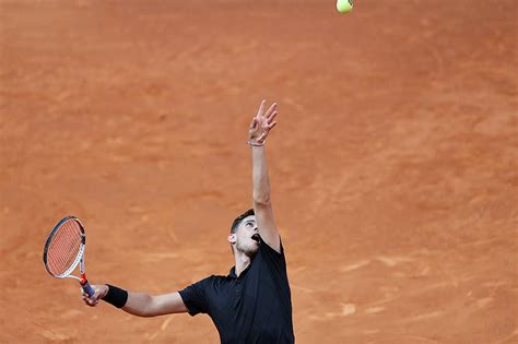 Delbonis avanzó a cuartos en roma. Thiem kämpft sich in Madrid-Achtelfinale - sport.ORF.at