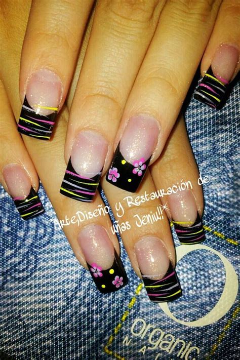 Manicure, pedicure e nail designer. Flores Uñas Con Lineas Blancas - Flores facil Pedicure