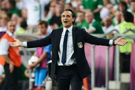 Calenda lancia siamo europei corte europea: Euro 2012, Italia-Irlanda 2-0: azzurri qualificati