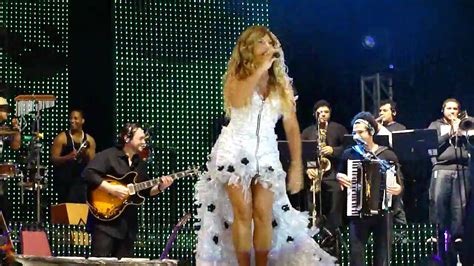 Usage of bgcolour is not recognized. Elba Ramalho comemora 30 anos de carreira com show ...