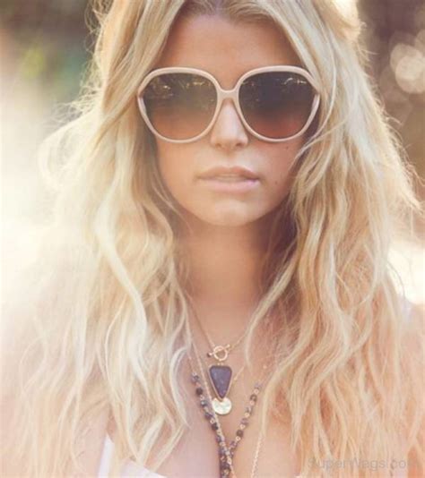 This clip happens to be in the kitchen while she looks up recipes! Jessica Simpson Wearing Goggles | Super WAGS - Hottest ...