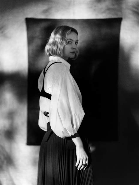 Everyone said cassie (carey mulligan) was a promising young woman. CAREY MULLIGAN in The Edit by Net-a-porter, April 2020 ...