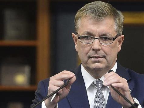 Matolcsy györgy jegybankelnök szerzőtársával magyarország növekedési forrásairól ír legújabb cikkében. Matolcsy György végül elhitte Varga Mihálynak, hogy lehet ...