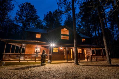 Relax by the campfire at night kayak, swim or hike by day. Pine Creek Lodge - Broken Bow Lake Cabin Rentals | Beavers ...