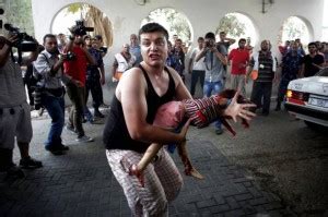 The covid vaccination programme has begun in the gaza strip amid daily power cuts. De media en de emoties van de Gaza oorlog - Israel ...