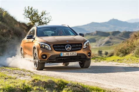 At the same time, it represents the entry level. MERCEDES-BENZ GLA250 4MATIC 2018 | Nastarta