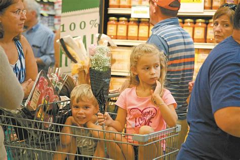 There are seven food banks in the state of north carolina as a food stamp outreach initiative. Lowes Foods donates to food bank to help those affected by ...