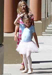 Pigtails and pink pantyhose video added by 5 users, included to 2 collections. Jennifer Garner cuddles her daughter after Seraphina takes ...