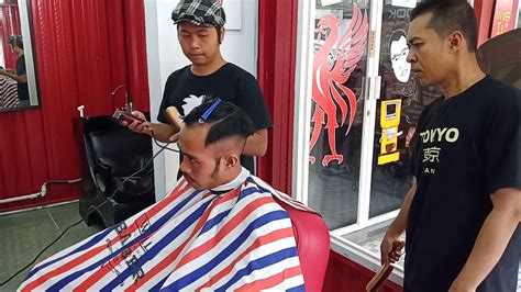 … tetapi perlu diketahui bahwa anda harus mengingat jika anda bermimpi memiliki rambut panjang yang dipotong pendek, mimpi tersebut memiliki makna bahwa anda akan kehilangan kekuatan diri. Kursus potong rambut vol 2 - YouTube