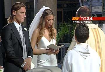 Su facebook le foto dell'ex capitano della roma. Oggi Sposi blog: SPECIALE MATRIMONI ALL'ITALIANA Francesco ...