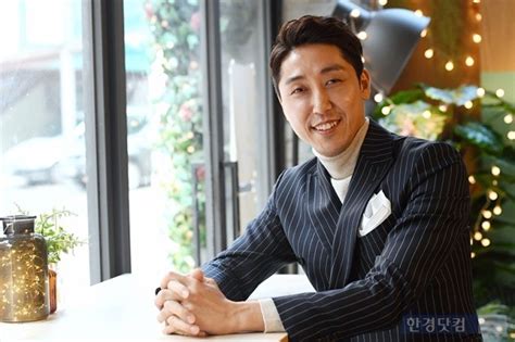 혹시나 이번에 아이콘텍트 방송을 보고 자신의 가치관과 많이 달라 불쾌하신 분들이 계시다면 얼마든지 의견을 주셔도 됩니다~ 어떤 의견이든 친절하게 모시겠습니다^^ 참고로. 인터뷰 개그맨 손헌수 미우새 출연 후 행사 80여개 뛰었죠 | 한경 ...