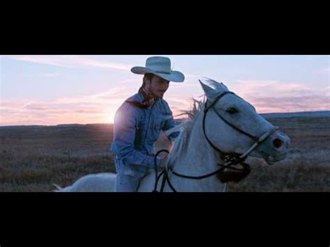 Brady, the actor, later told chloé zhao that filming those scenes was one of the hardest things he'd ever done. The Rider, de Chloé Zhao - bande-annonce - YouTube