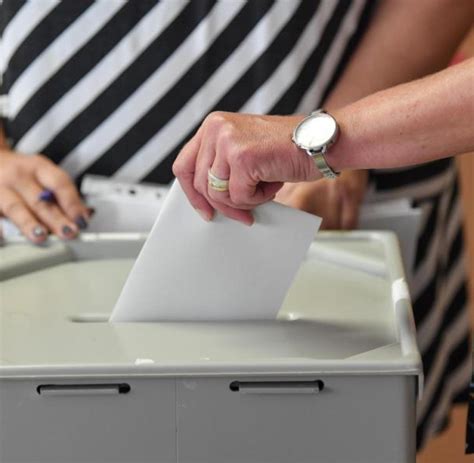 Reiner haseloff und seine ehefrau gabriele haseloff foto: Hohe Wahlbeteiligung bei Landtagswahl in Sachsen - WELT