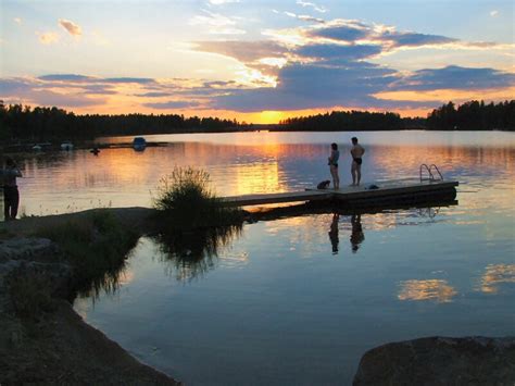 Největší země světa, jedna třetina země leží za polárním. Na jahodách ve Finsku - Horydoly.cz - Outdoor Generation