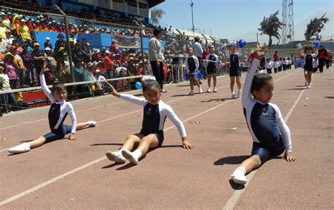 Sinónimo de unión y alegría. DEPORTES DE AREQUIPA: INAUGURACION DE LOS VI JUEGOS ...
