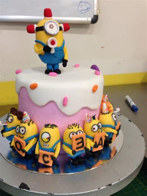 Check out these super fun top minion cakes. For the love of Minions! birthday cake, Sugarnomics Cake Studio Guam | Fondant cakes