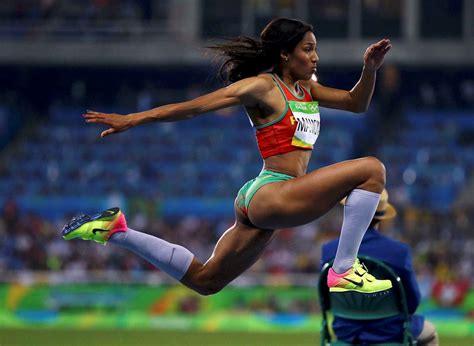 Aumente a velocidade de antemão e não ultrapasse a linha branca para um grande salto! Rio2016 - Patrícia Mamona bate recorde nacional e fica em ...