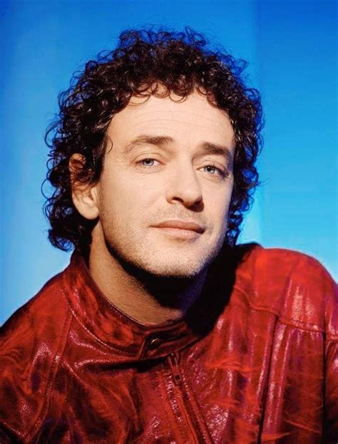 Lead singer of soda stereo, band from argentina. Idea de Roxy Muntaabski en Gustavo Cerati | Gustavo cerati ...