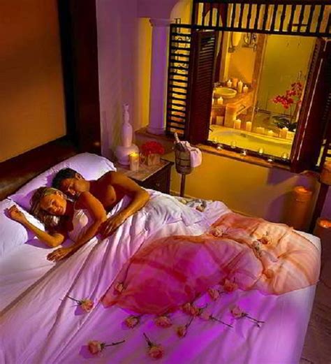 See more ideas about beautiful bedrooms, bedroom decor, bedroom design. 7 Cheap Ideas To Create Romantic Bedroom For Couples ...