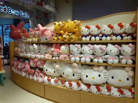 Sampai sana dalam pukul 10.30am terus beli tiket dulu. Sanrio Hello Kitty Town Puteri Harbour Family Theme Park ...