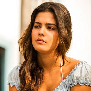 Filha dos atores vera manheatilde;es e anteocirc;nio pitanga , e ainda muito jovem, comeeccedil;ou carreira de modelo e foi angeliquete, uma das assistentes. F5 - Televisão - 'Jovem Camila Pitanga' em 'Velho Chico ...